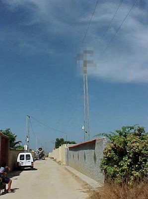 torre de transmissão de eletricidade em alta voltagem