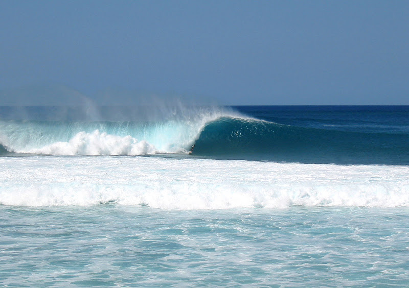 Pipeline_Hawaii.jpg