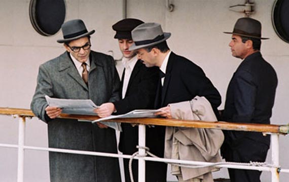 Τη Νύχτα που ο Φ. Πεσσόα Συνάντησε τον Κ. Καβάφη, Photograph