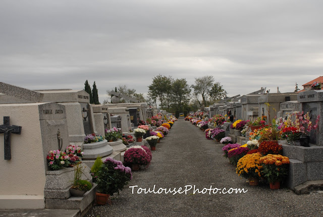 grave cemetery