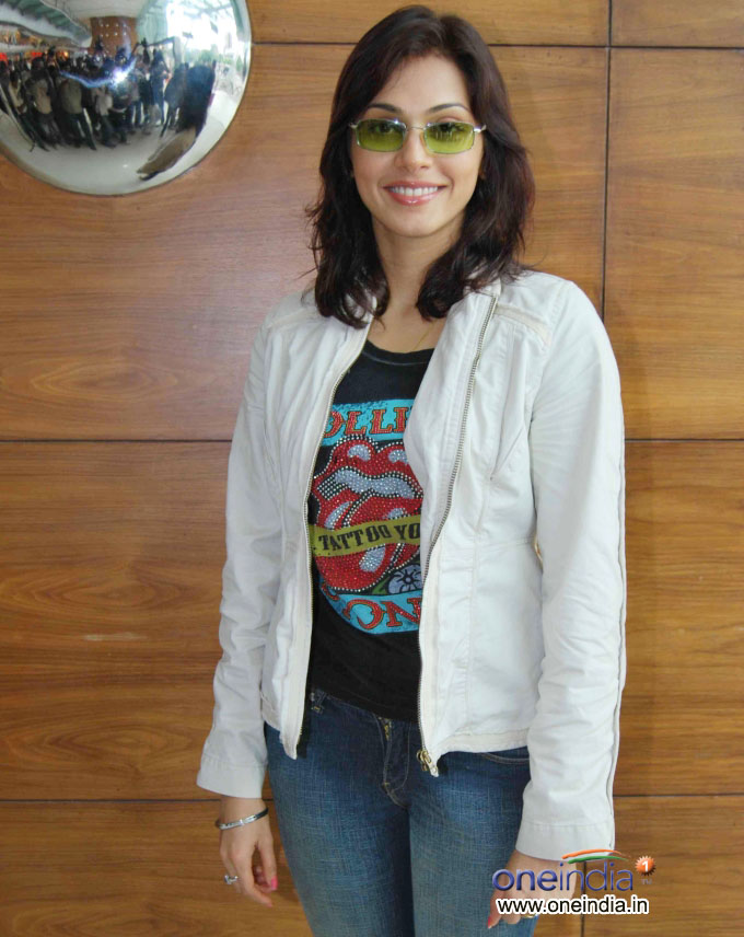 [isha-koppikar01.jpg]