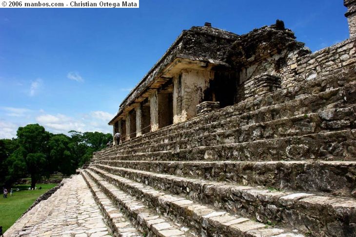[Escaleras+Palacio+Palenque.jpg]