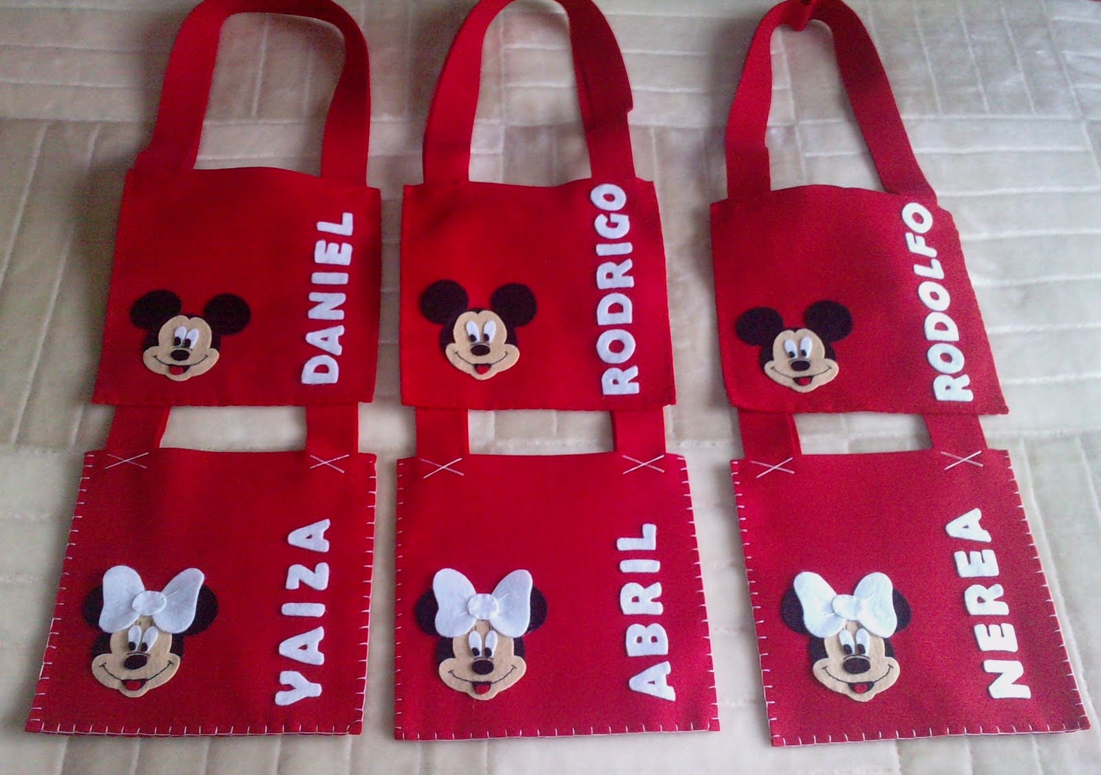 Producto: Mickey Mouse BOLSITAS 8pz