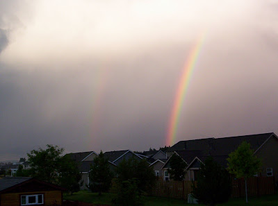 Almost Unschoolers: Making a Rainbow - Preschool Science
