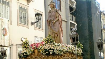 http://2.bp.blogspot.com/_7ueE2arIPeI/S_uQFCH43dI/AAAAAAAAAdM/HdBSiJbE54Y/s1600/Rainha_Santa_Isabel-720601.jpg