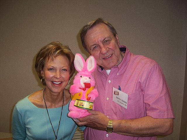 [Jerry&Lynn&bunny.jpg]