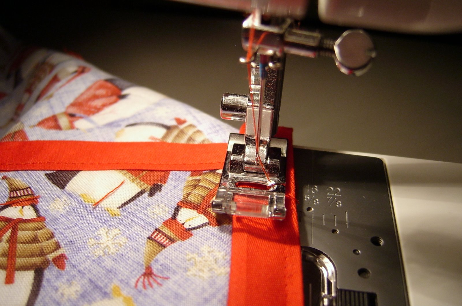 [sewing+machine.JPG]
