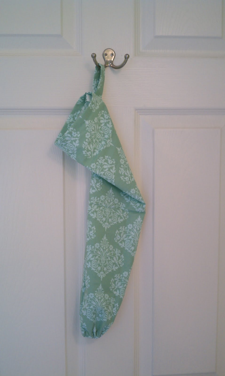 The Wrinkled Page How to Make a Plastic Bag Holder