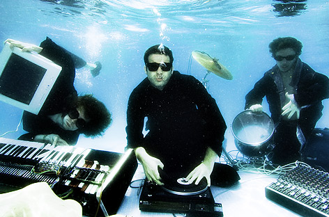 Underwater+DJ.jpg