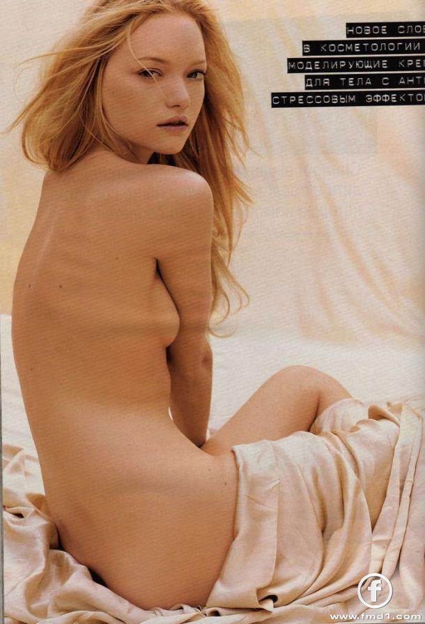 Supermodel Gemma Ward Biography and Phot Gallery.