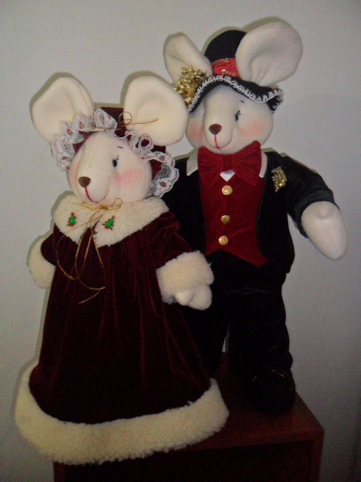 la casa de los ratones muñecos