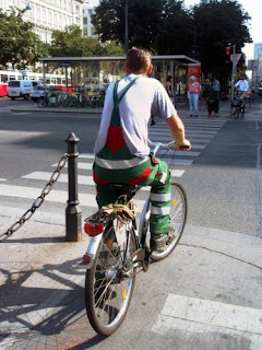 cycling to work clothes