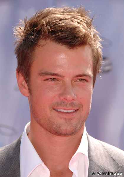 [JoshDuhamel_Granitz_14205947.jpg]