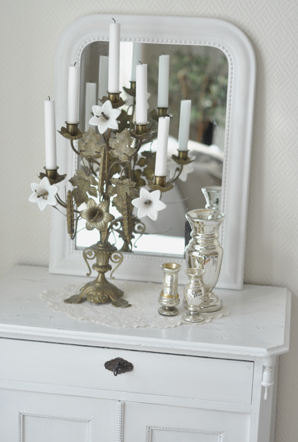 Vintage chic: hvit kommode/ white chest