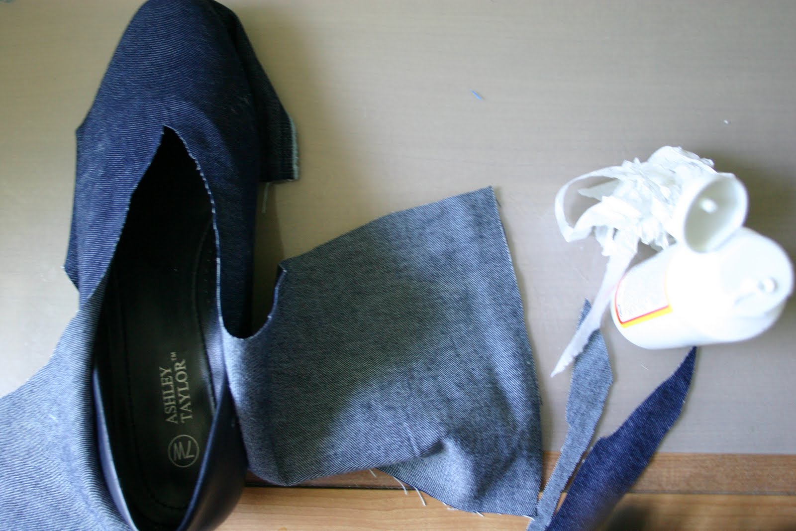 Grosgrain Shoe Redo Rickrack Posies (Reupholstering your