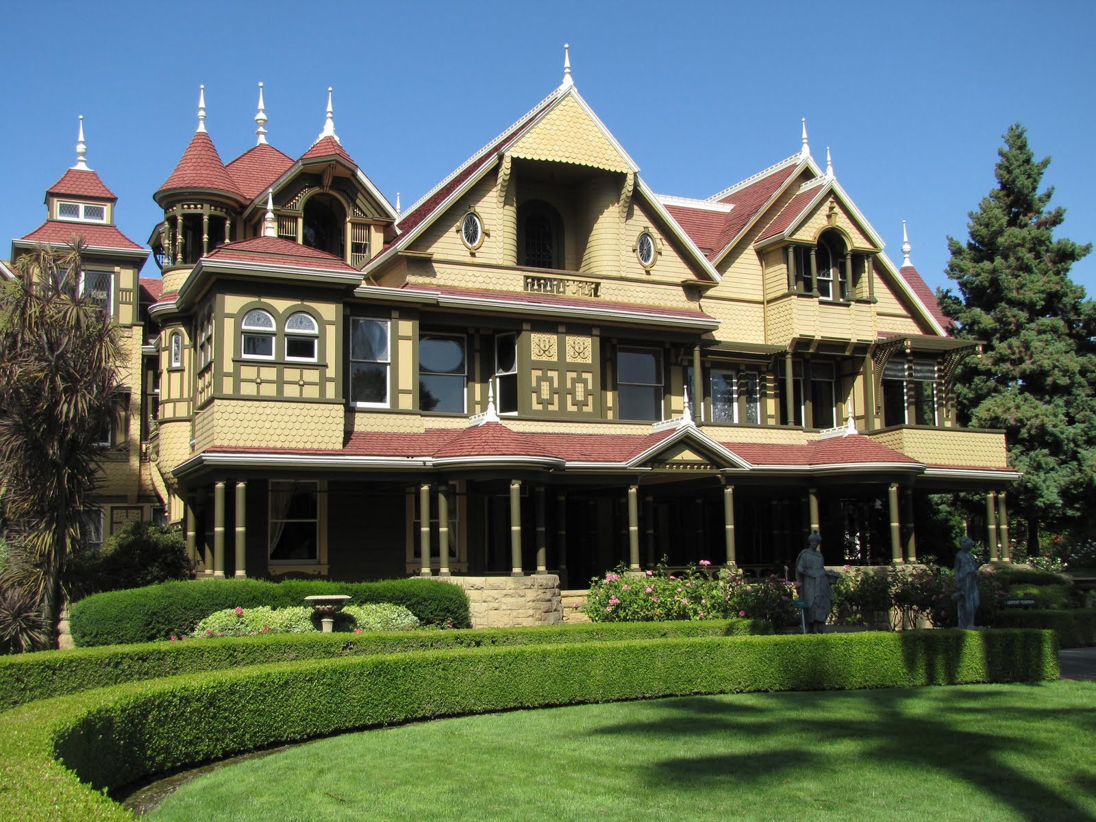 one.year.trip The Winchester House to Yosemite