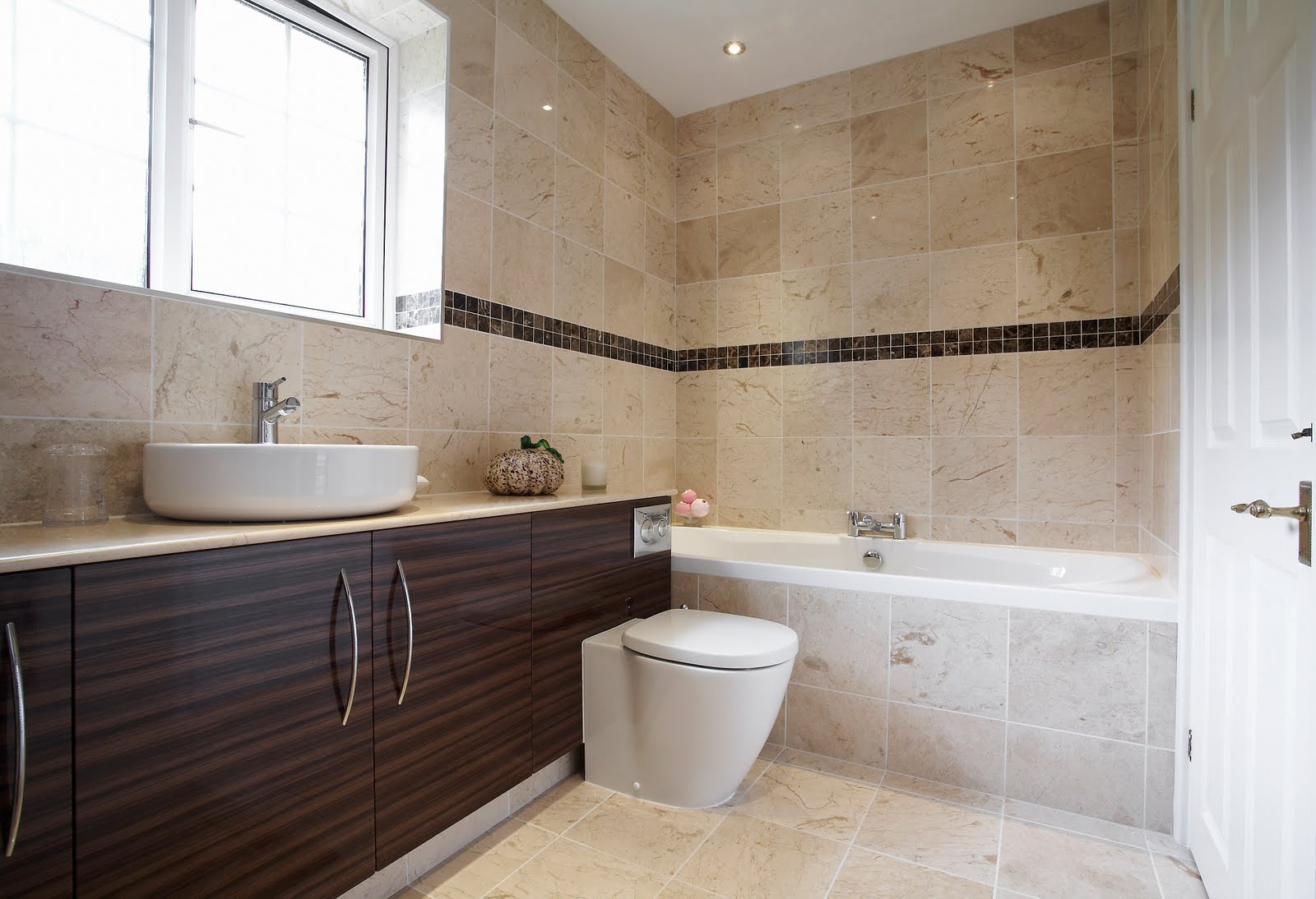 Cymru Kitchens Ltd: Cymru Kitchens Bathrooms