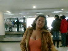 LAURA EN EL AEROPUERTO DE BOGOTA