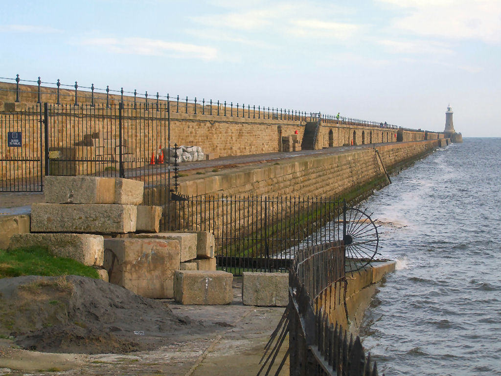Photographs Of Newcastle Tynemouth North Tyne Pier and Lighthouse