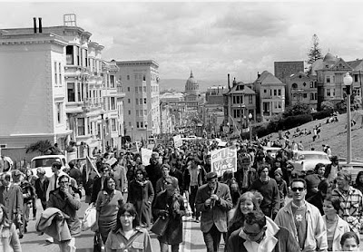 http://2.bp.blogspot.com/_8CPMO2a76WQ/Rn1BiB7etnI/AAAAAAAAAFk/-GhHFBRJTlA/s400/sfdemonstration.jpg