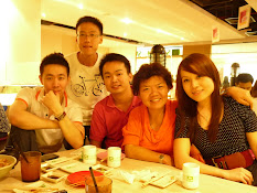 2010年在新加坡时~校友们与庄老师会面