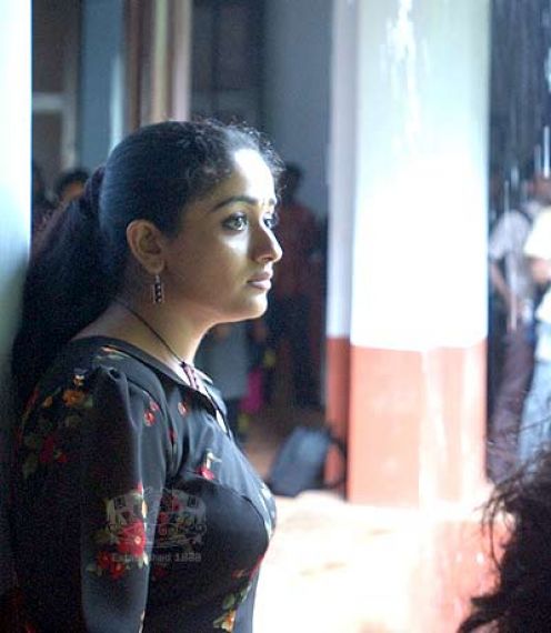 kavya madhavan breast Kavya madhavan breast