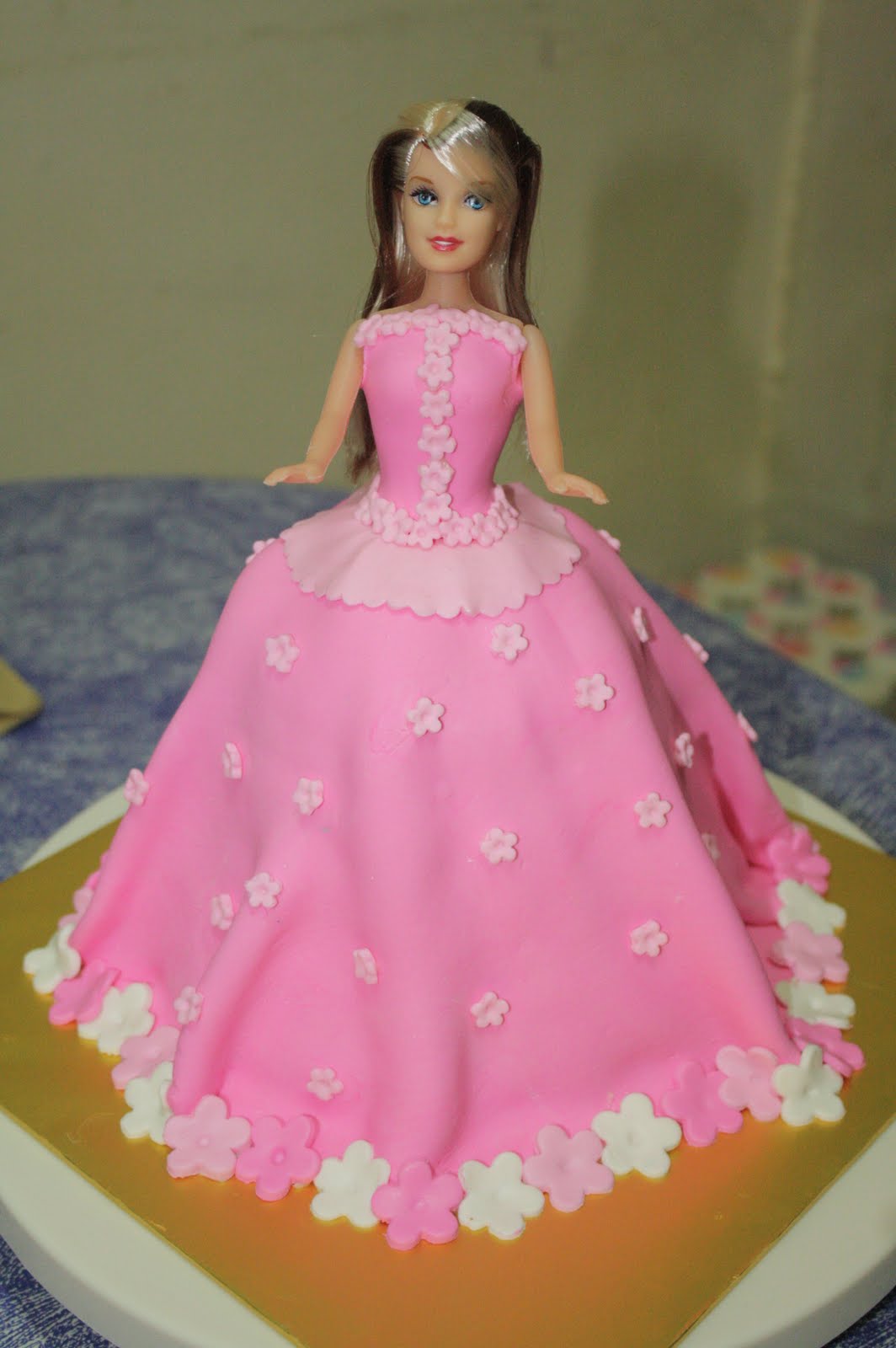 Barbie Fondant Cake