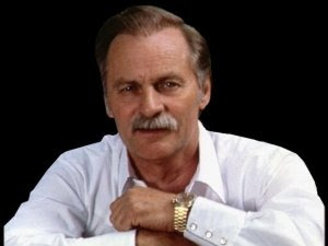 What are some of Vern Gosdin's greatest hits?