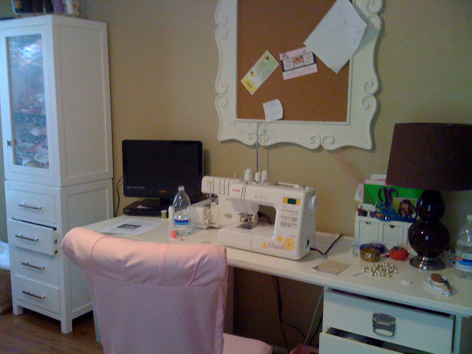 mashababko Wallpaper Sewing Room