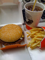 マクドナルドのダブルクォーターパウンダー・チーズを食べた感想。