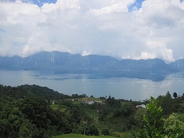 Danau Maninjau