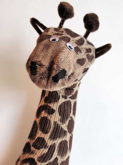 [giraffe-sock-puppet.jpg]