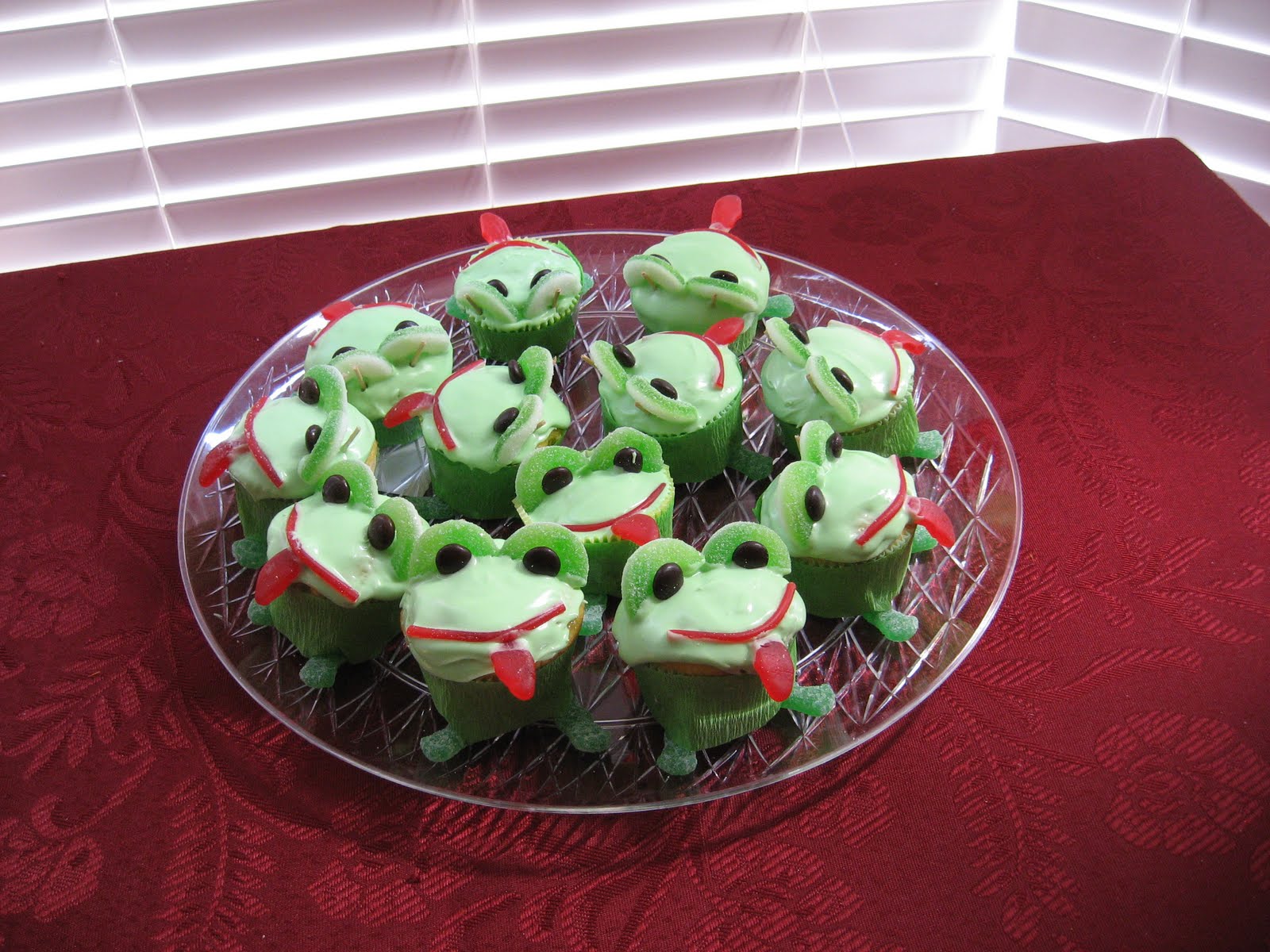 full frog Reptile party, Food, Desserts