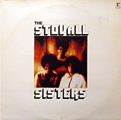 http://2.bp.blogspot.com/_8iVTxaMHZgo/TEwcflVFUGI/AAAAAAAACf8/07LXLT0m5D4/s400/100112the-stovall-sisters01.jpg