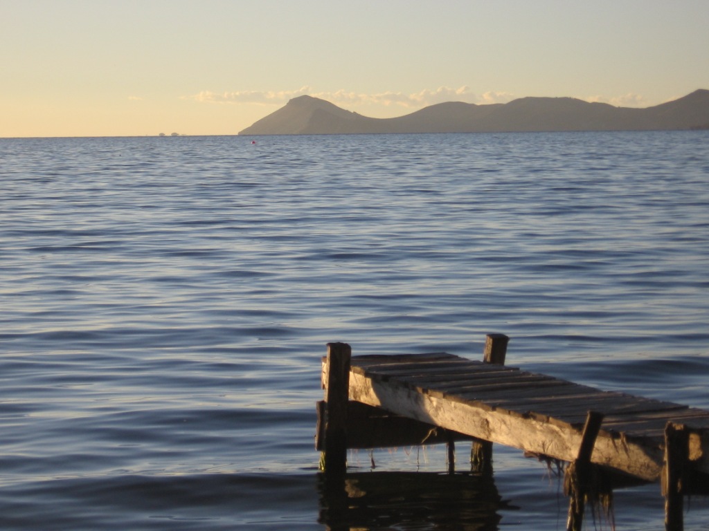 [012+Lake+Titicaca.jpg]