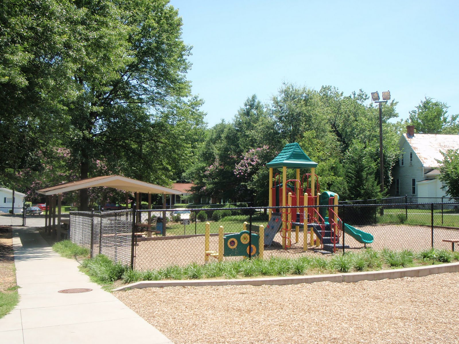 Hargraves Community Center, Park, & A.D. Clark Pool A Guide for