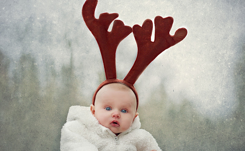Is not she cute little reindeer that lady? :-) title=
