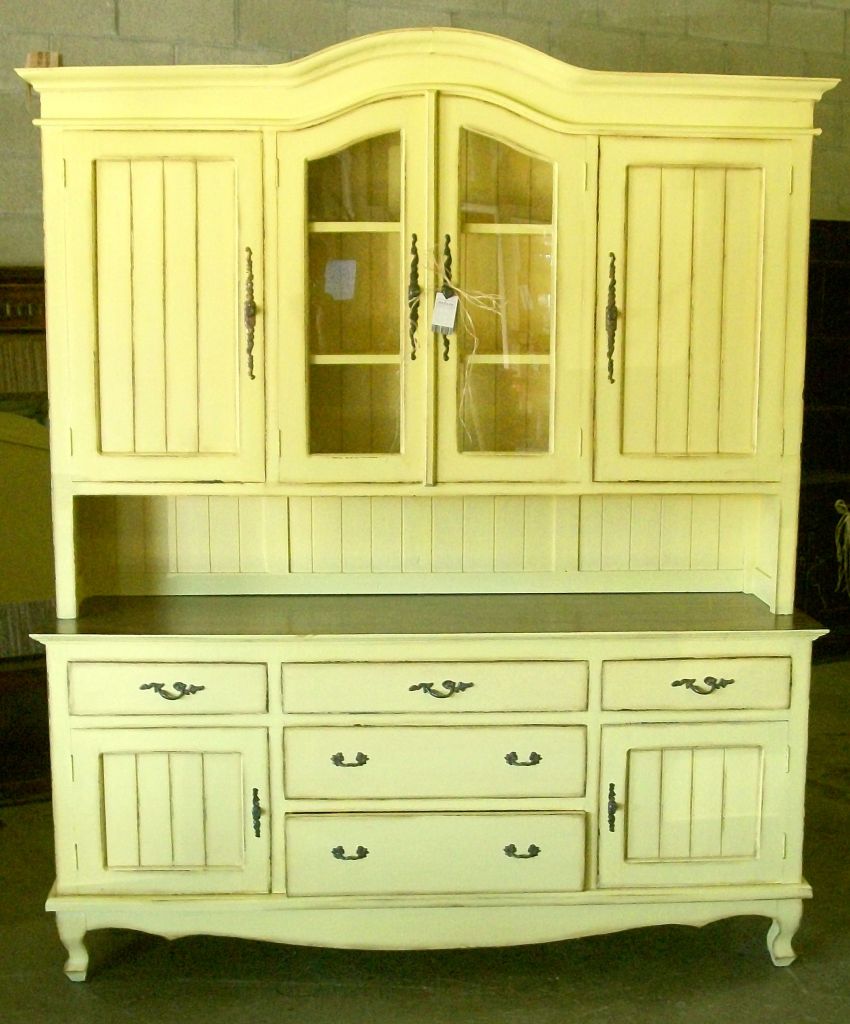 Kountry Chic Design nadeaufurniture with a SOUL