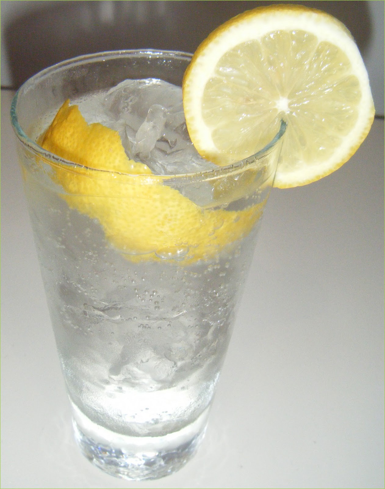 Preparación. Gin Tonic perfecto Beefeater "de andar por casa". The