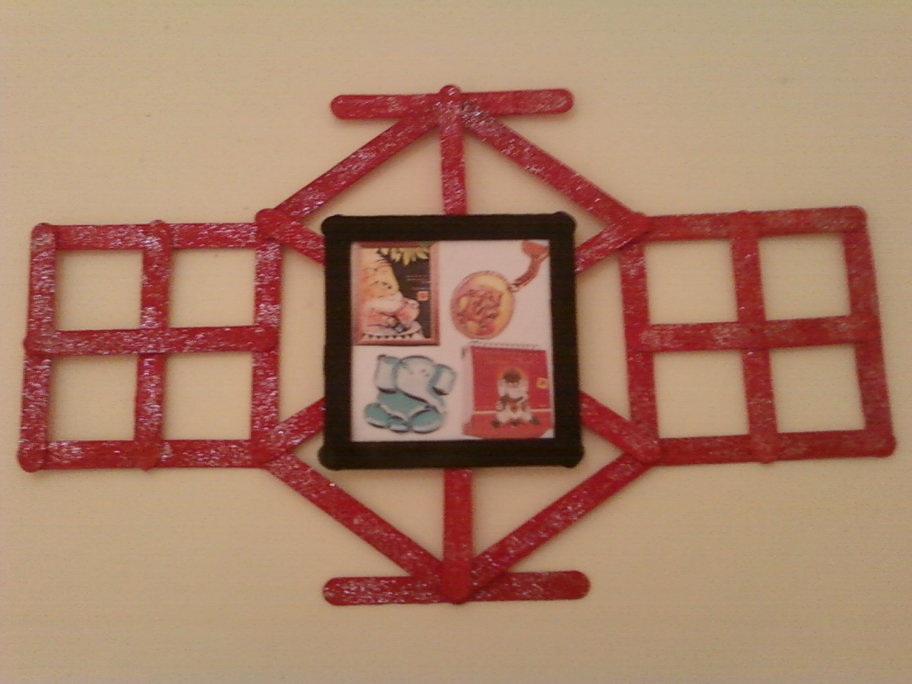 Creative Hands Photo frame with icecream sticks