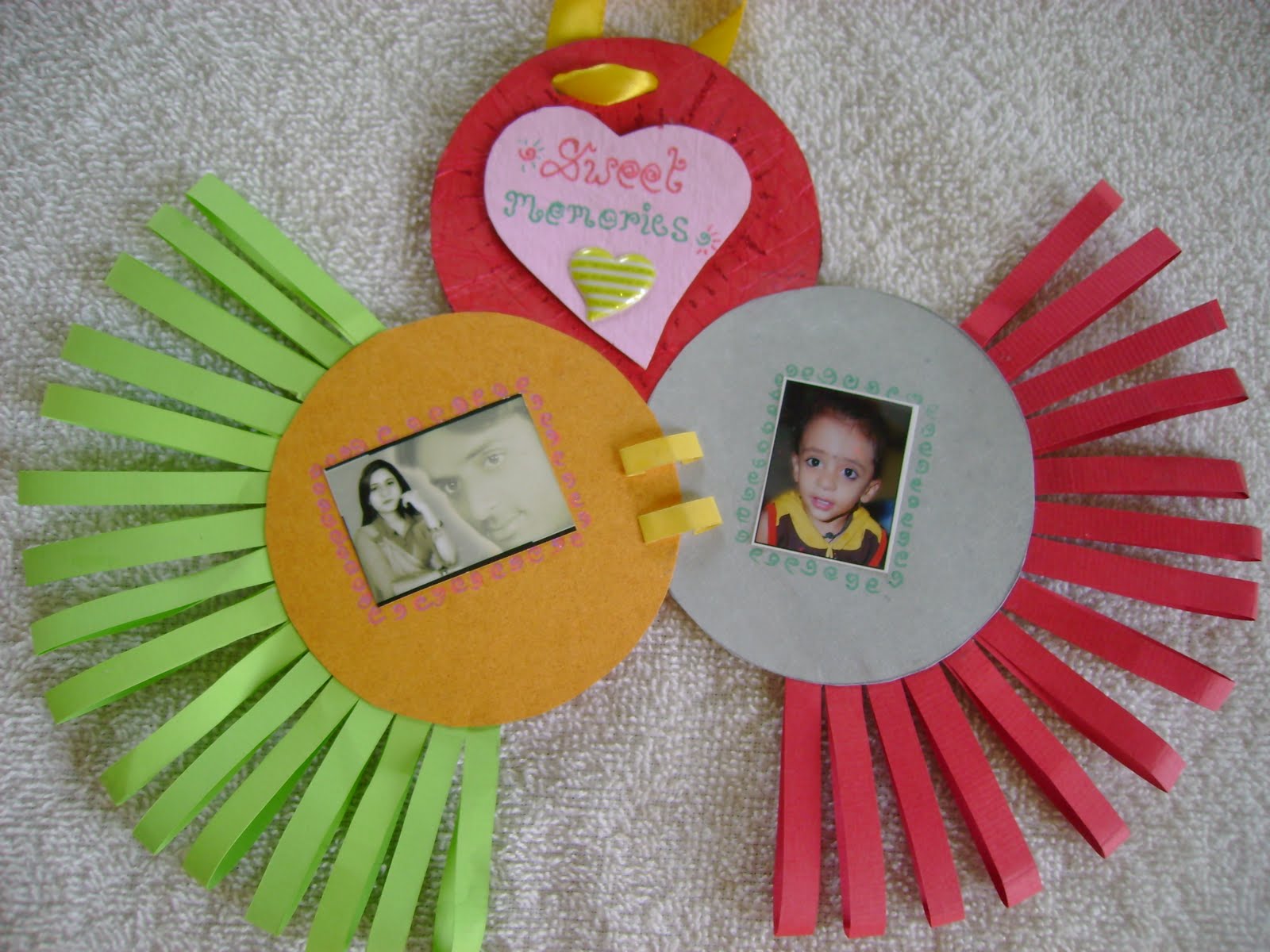 Creative Hands: Colourful frame for kids