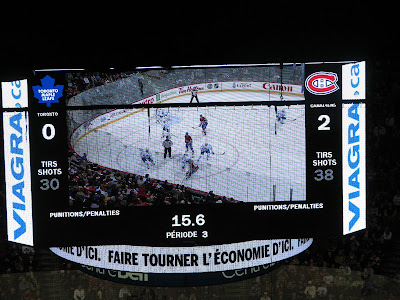 photo of the Jumbotron with the final score of 2-0 Habs