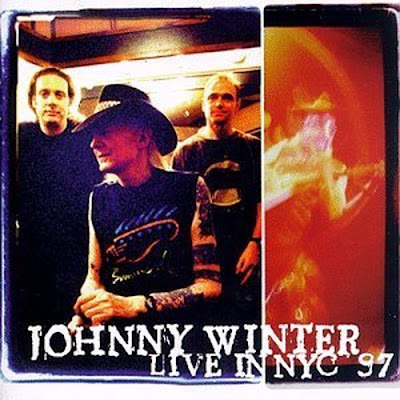 [Bild: Johnny+Winter+-+1998+-+Live+In+NYC%27+97.jpg]