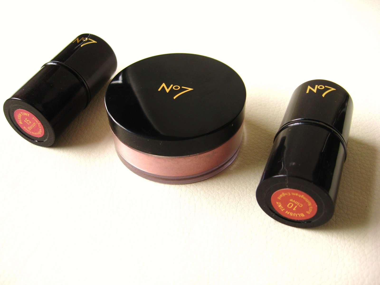 No 7 Blusher