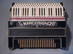[marche-accordion.jpg]
