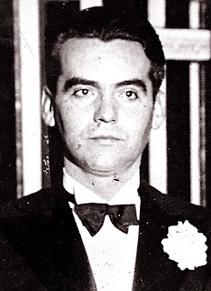 external image Federico-Garcia-Lorca.jpg