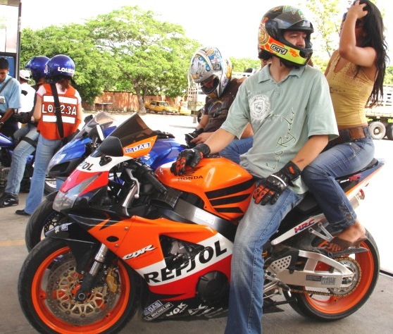 [DSC01571.JPG]