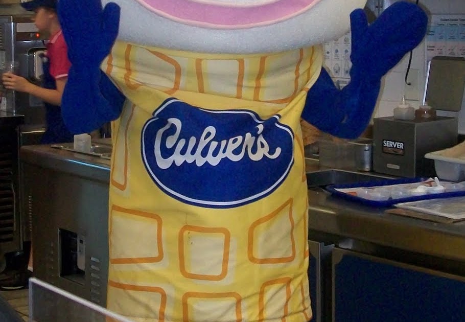 Scoopie Saves the Day! The Food Hussy!