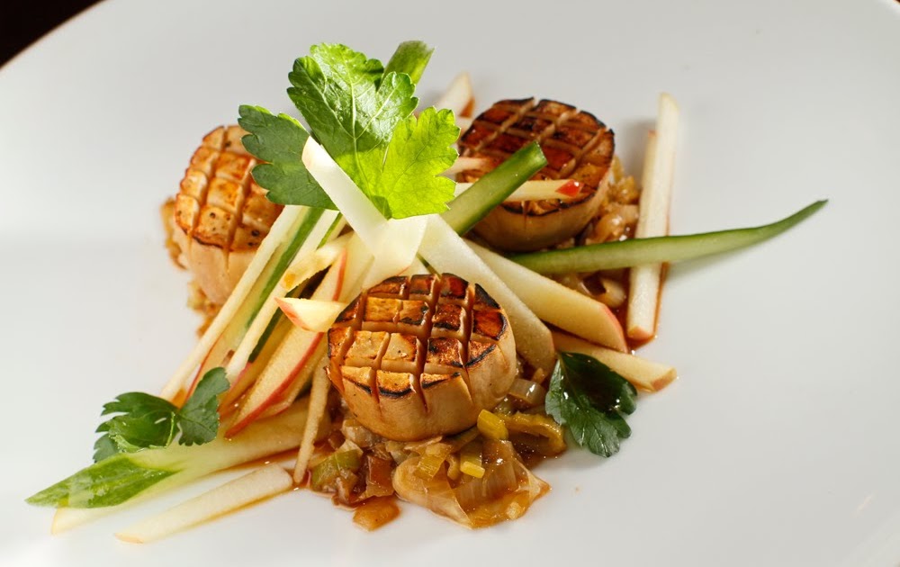 The Chubby Vegetarian King Oyster Mushroom Scallops on Melted Leeks