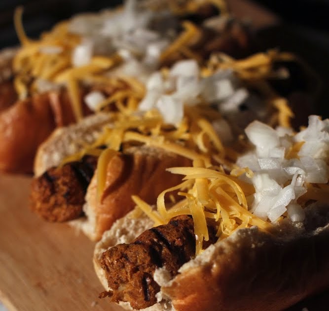 The Chubby Vegetarian Chili Dogs or Dogs of Chili